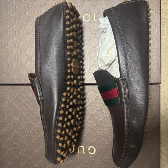 Gucci Brown and Green Leather Loafers with Signature Stripe - Picture 5 of 12